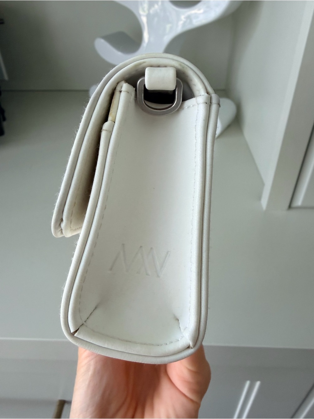MATT & NAT White Drew Medium Vegan Leather Crossbody Bag Purse Clutch - Picture 15 of 16